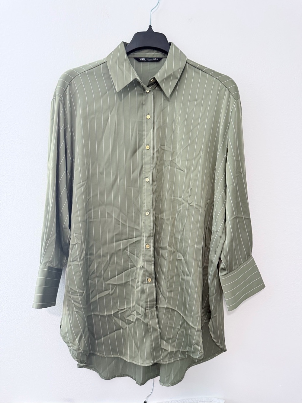 Zara Women’s M Olive Green Pinstripe Satin Longline Oversized Shirt